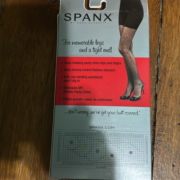 Women spanx black patterned size C tights - Picture 2 of 5